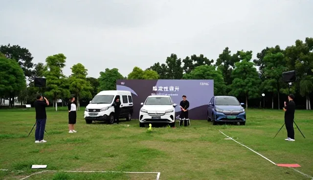 智能办公台灯如何助力耳机维护效率提升